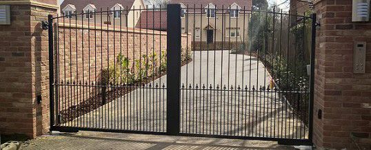 Electric Gates in Bedford | Gate repair in Bedford | Automated Gates Bedford | For Home or Business