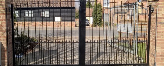Automatic Gates in Milton Keynes